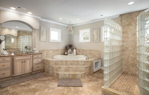Badewanne, Whirlpool, Haartrockner, Bidet