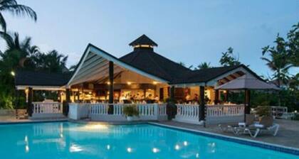 All Inclusive Paradise Getaway "Honeymoon Suite"