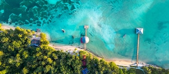 Casa Cayuco Eco-Adventure Lodge