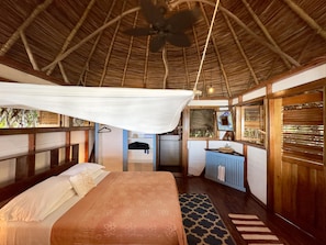 Honeymoon Cabin - Casa Cayuco Eco-Adventure Lodge (Bastimentos)
