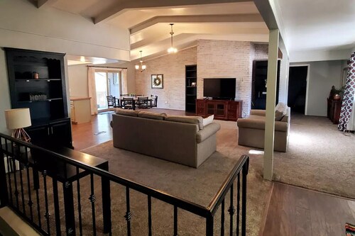 Cozy Family Home with Hot Tub and Pet Friendly