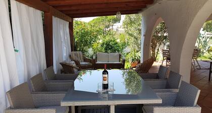 GREEN HOUSE. Cozy villa less than 200 meters from Cann'e Sisa beach