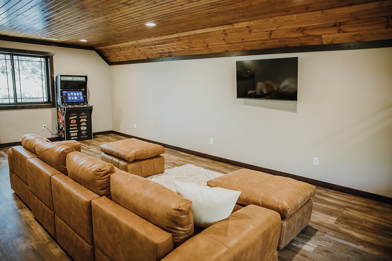 Friend and Family Lake house - Sleeps 16+