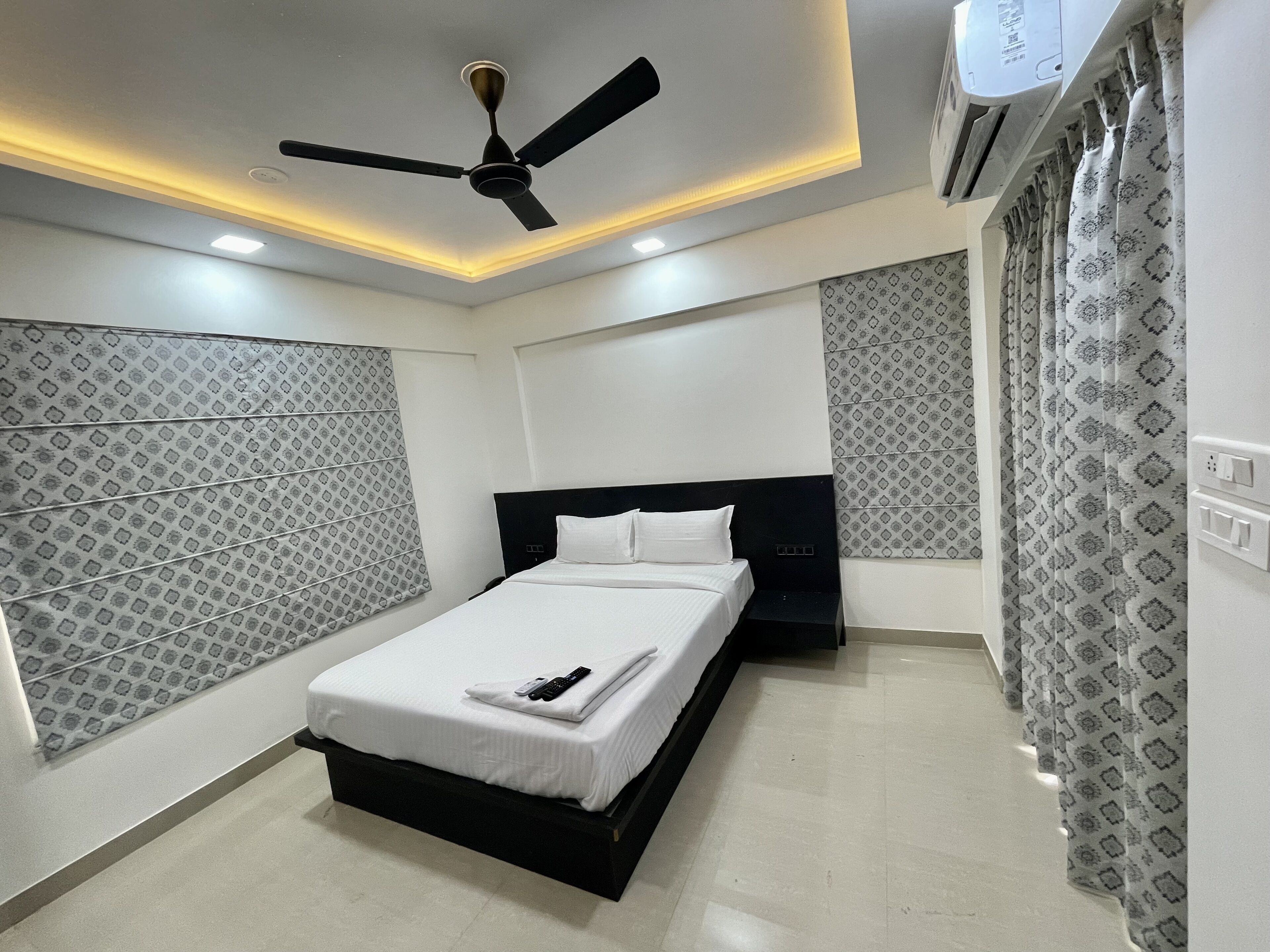 StayBird Silver Oak An Apartment Hotel