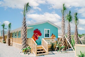 Exterior - Key West 2- Beach Access - Dog Friendly - Bikes – Grill (Surf City)