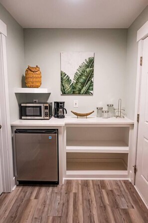 Interior - Key West 2- Beach Access - Dog Friendly - Bikes – Grill (Surf City)