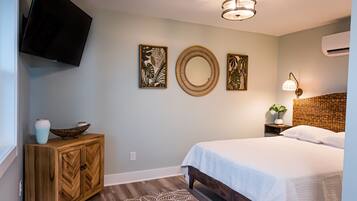 1 bedroom, travel crib, WiFi, bed sheets