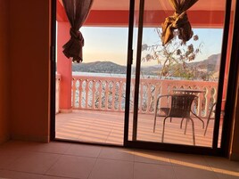 1 habitación, minibar y wifi gratis 