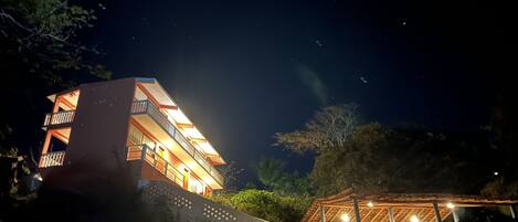 Overnatningsstedets facade