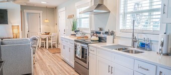 Key West 8- Beach Access - Dog Friendly - Bikes - Grill