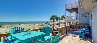 The Bungalows A- Beachfront - Dog Friendly - Gazebo – Bikes