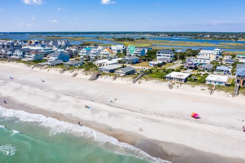The Hideaway C- Beach - Dog Friendly - Playground - Bikes - Fenced in Yard
