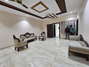 Interior - Best location to stay 10 minutes from Mahakaleshwar temple (Ujjain)