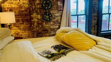 2 chambres, fer et planche à repasser, Wi-Fi, draps fournis