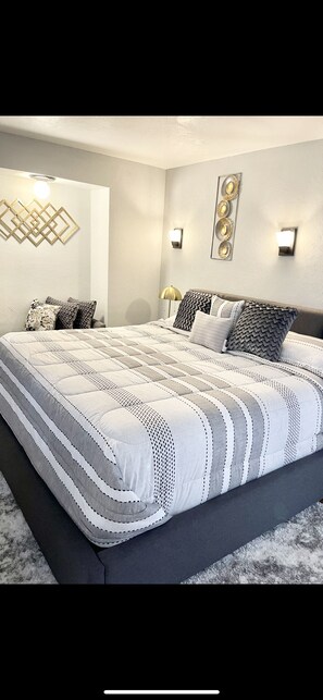 1 غرفة نوم ومكتب ومكواة/لوح كي وواي فاي مجانًا