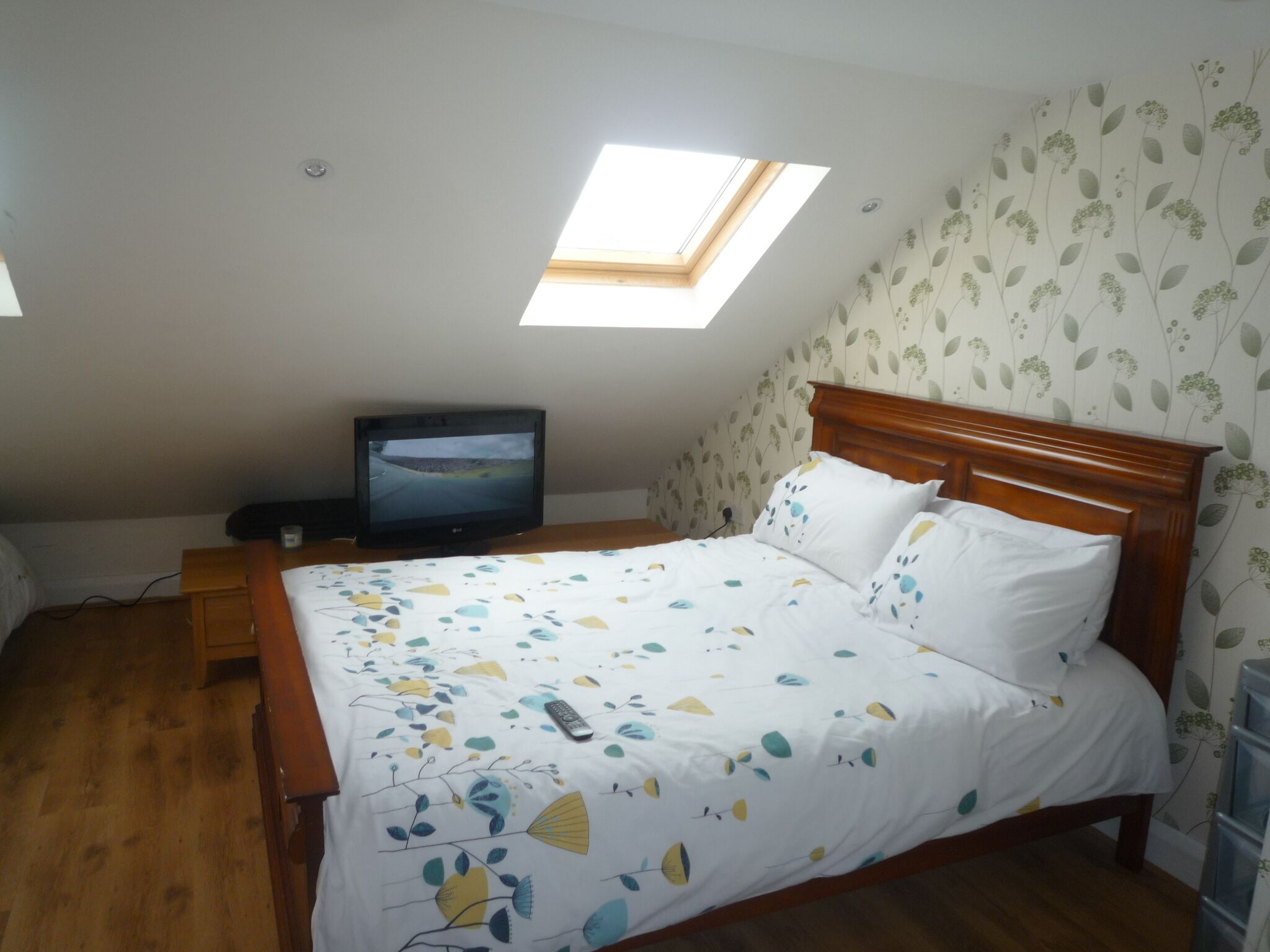 2 bedrooms, iron/ironing board, travel crib, free WiFi