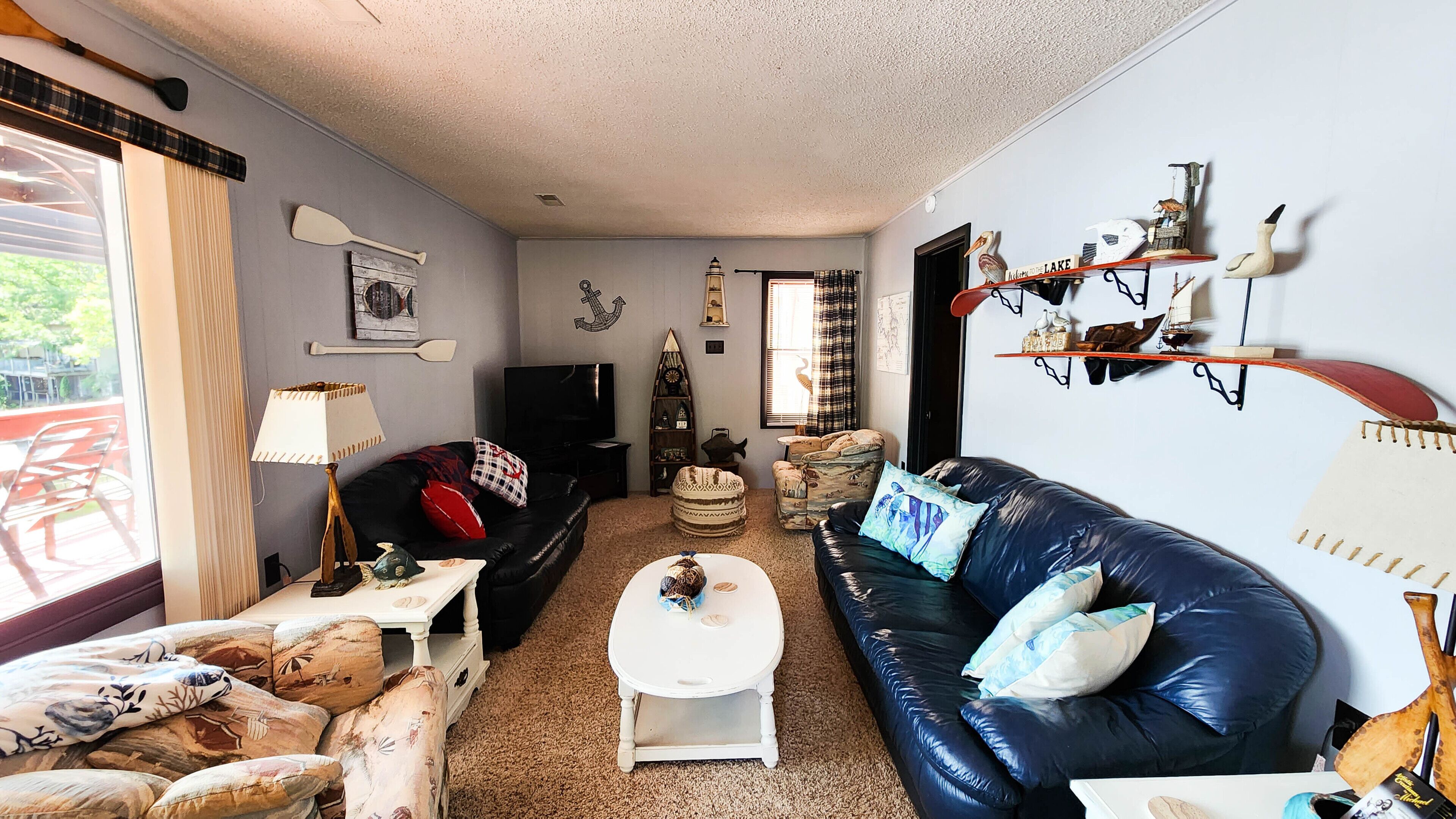 Cozy Family Lake Vacation