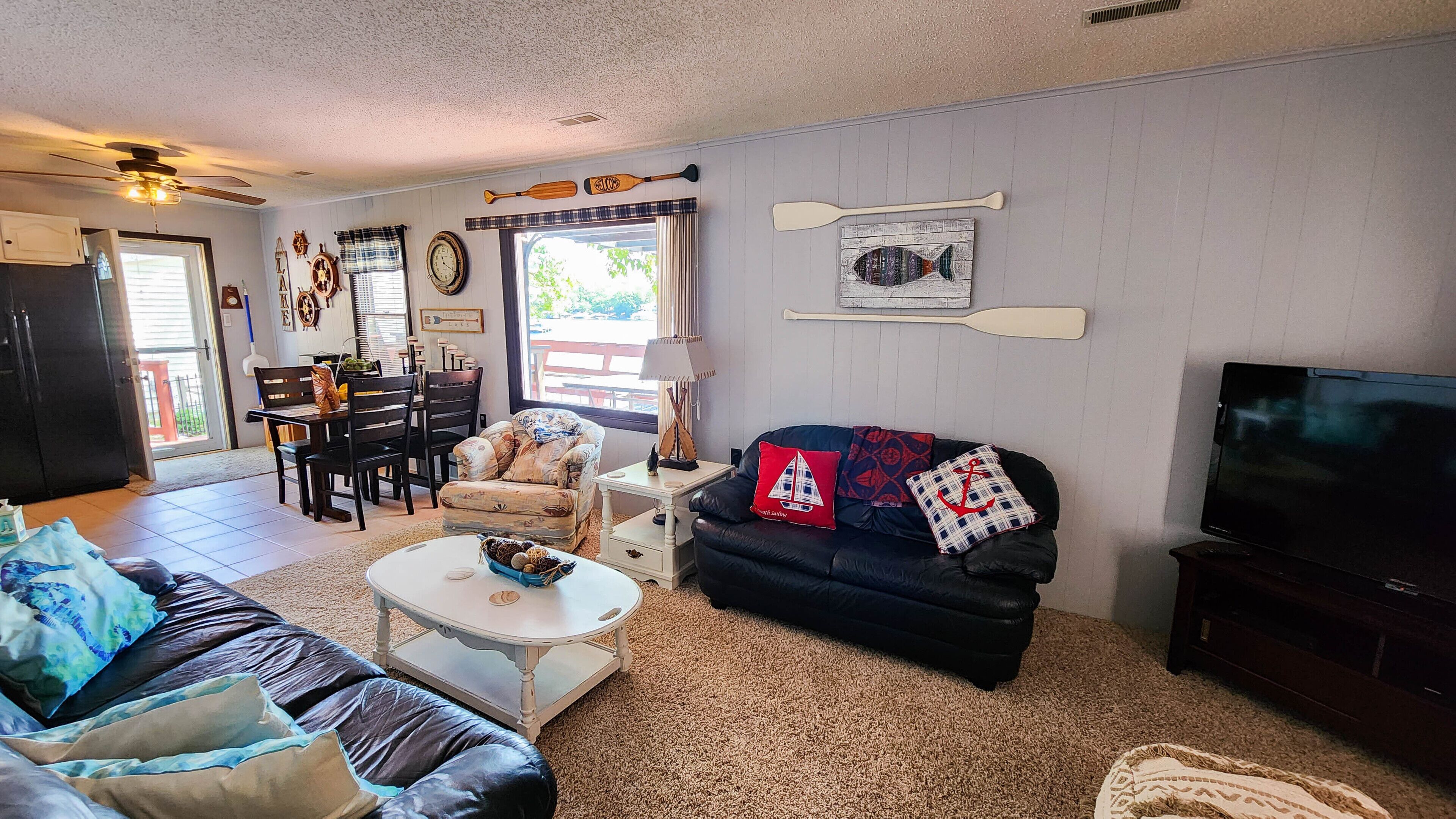 Cozy Family Lake Vacation