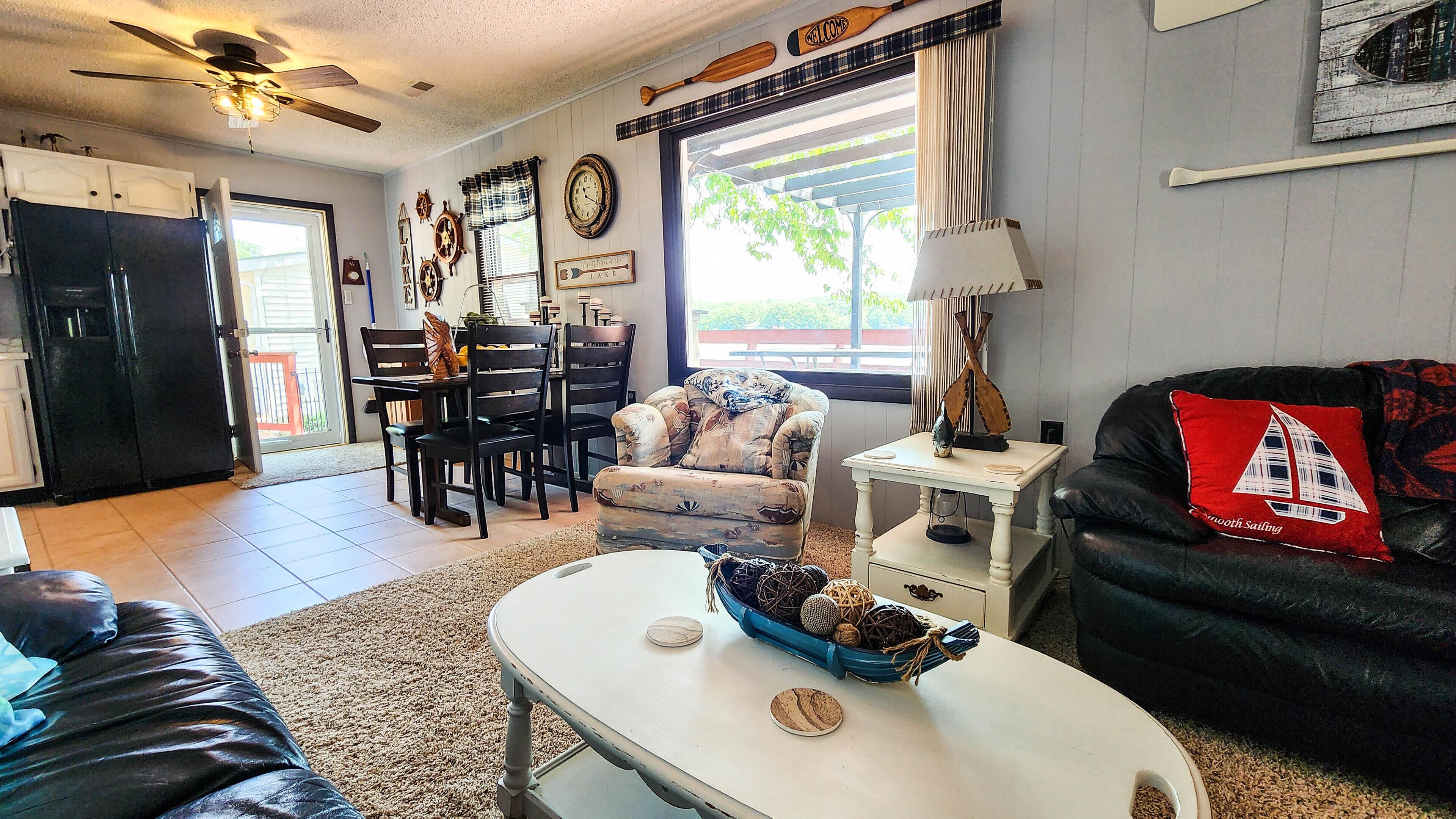 Cozy Family Lake Vacation