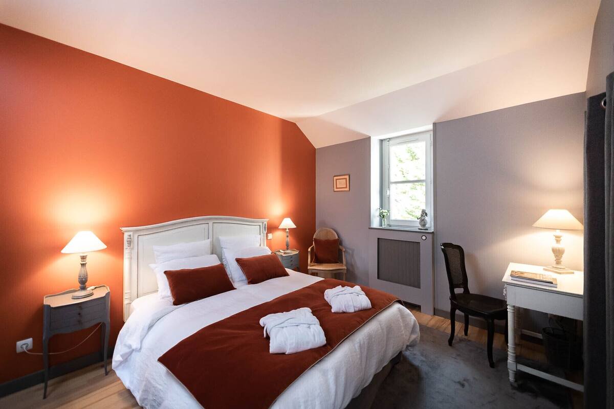 Suite Supérieure, salle de bains attenante, vue parc (Erable)