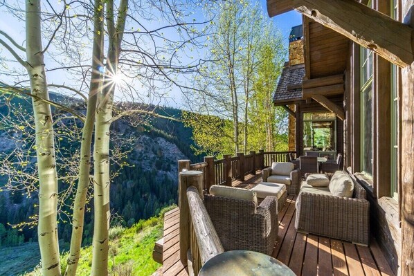 Terrace/patio - Cresta Court Lodge by Vail Butler (Edwards)
