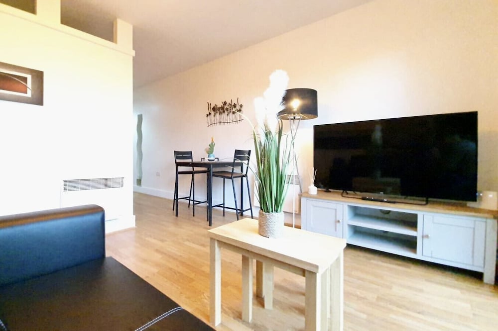 ★ Stylish Birmingham City Centre Apart With Balcony