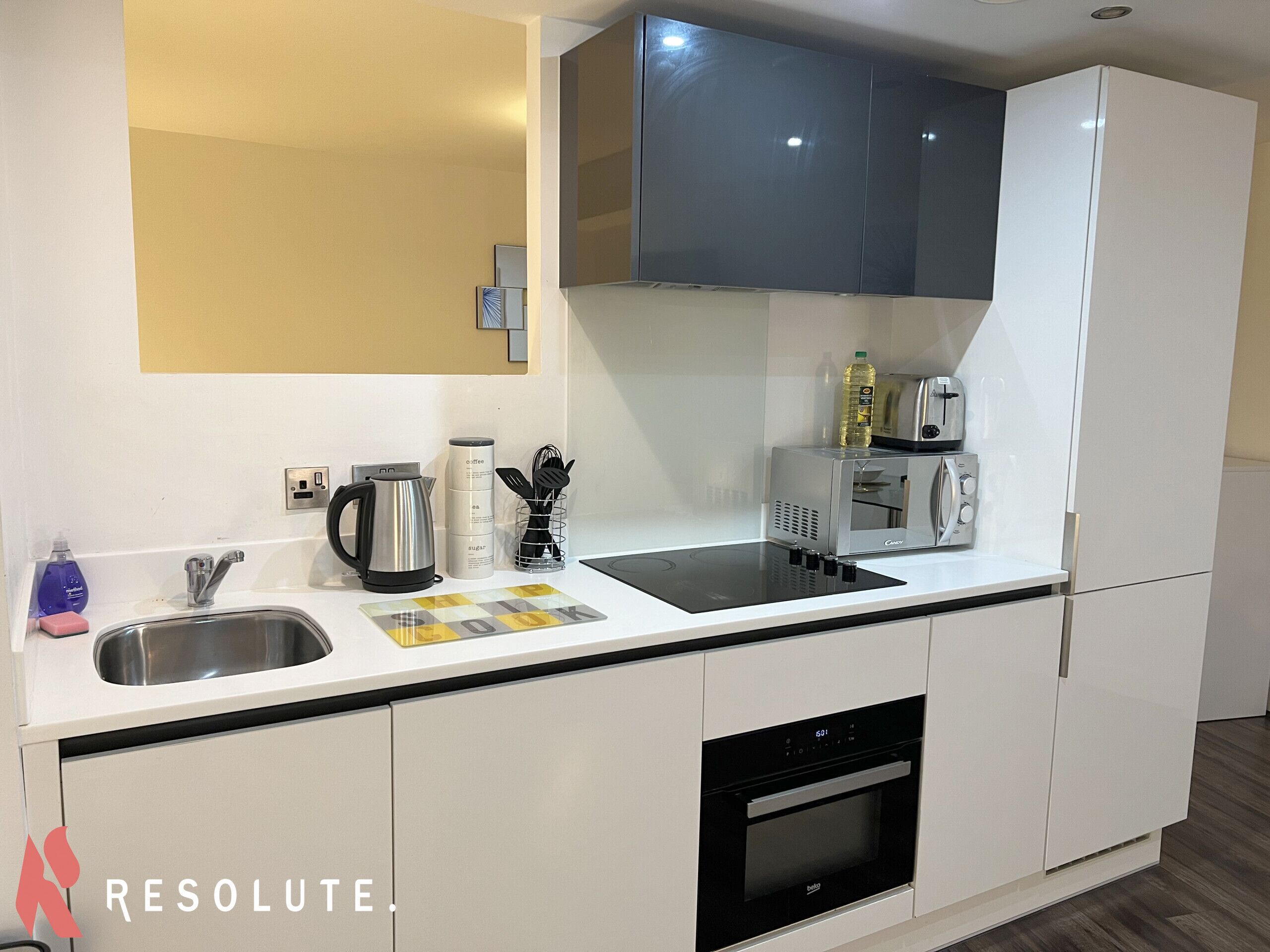 ★ Newly Renovated Historic Conversion One Bedroom