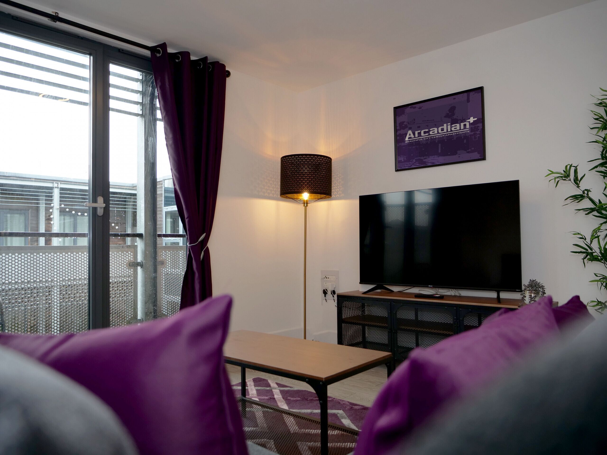★ Premium Arcadian+ Two Bedroom Apart - En Suite - Balcony - Brand New!