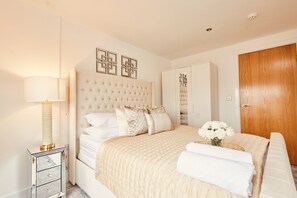 Deluxe Apartment, Private Bathroom, River View | 1 bedroom