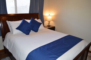 1 chambre, fer et planche Ă repasser, Wi-Fi gratuit, draps fournis