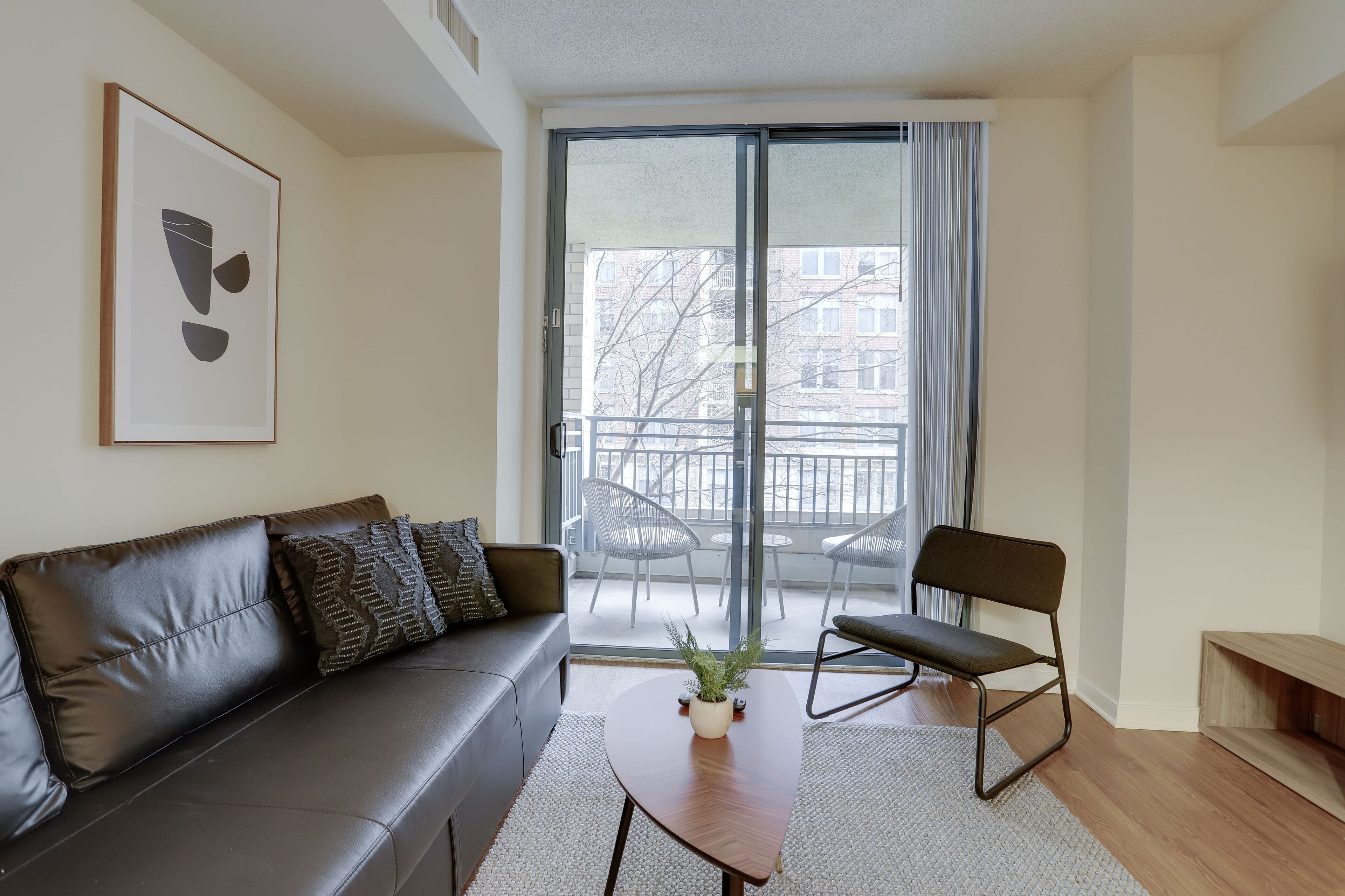 Great Business Condo at Pentagon City