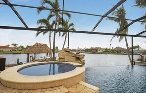 An infinity pool - Villa Endless View (Cape Coral)