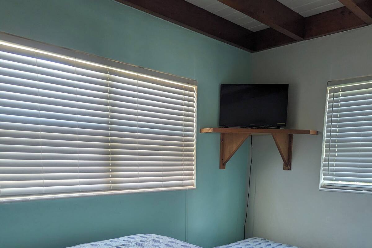Standard House, Non Smoking, Private Bathroom (Beach Front House) | 1 bilik tidur, katil lipat simpan percuma, Wi-fi percuma 