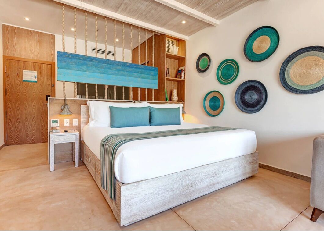 Unit with 1 King bed