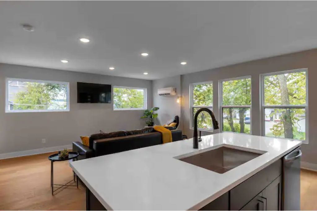 BRAND NEW Carriage House w/ TONS of Natural Light