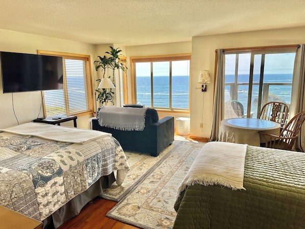 Room | Desk, soundproofing, free WiFi, bed sheets