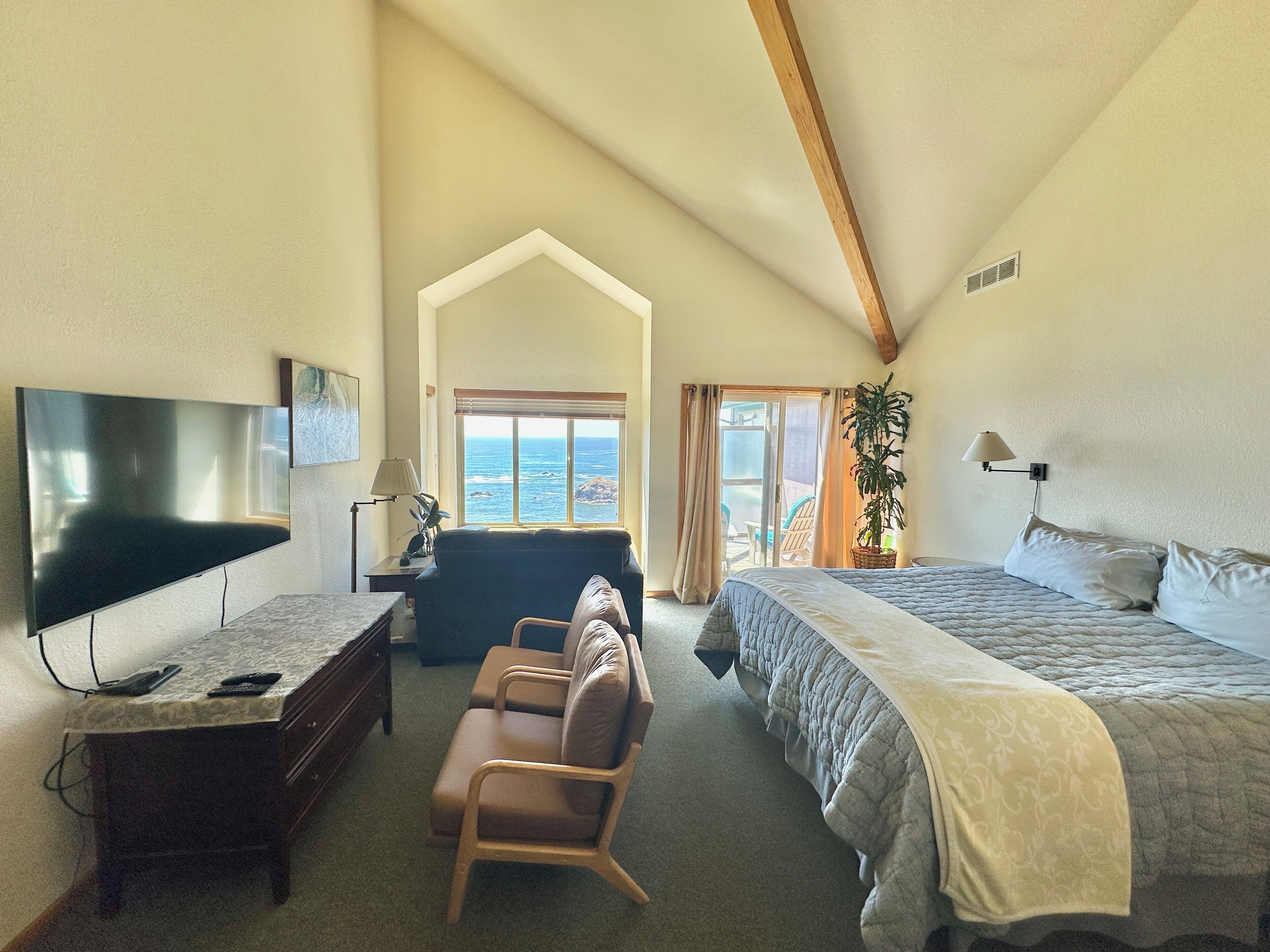 Room | Desk, soundproofing, free WiFi, bed sheets