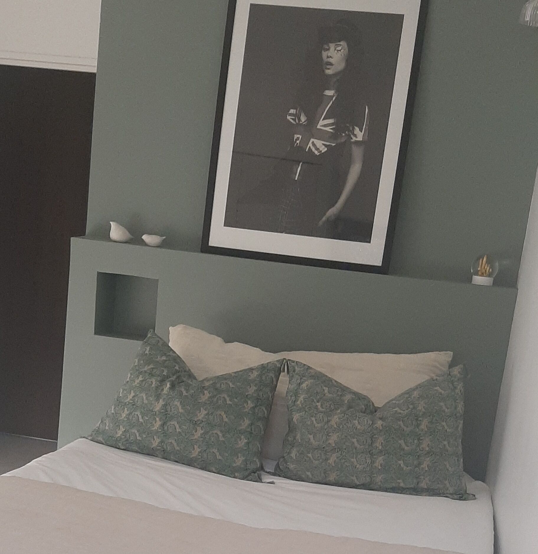 Bright quiet apartment close to everything