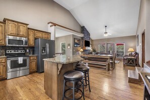 Fridge, microwave, oven, stovetop - Bear Creek Lodge • Hot Tub! Community Pool! Pool Table! Rustic Lodge for Family! (Hollister)