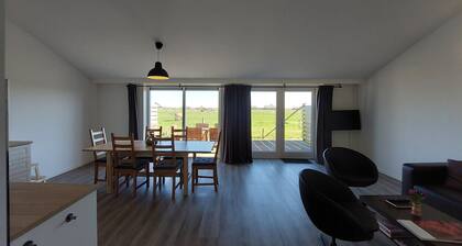 De Plevier<br>Apartment with a beautiful view over the horse pasture near the sea