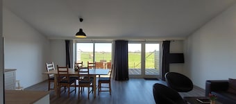 De Plevier<br>Apartment with a beautiful view over the horse pasture near the sea