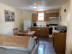 Interior - Walk to Rafting & Ohiopyle Falls | 2BR Suite (Ohiopyle)