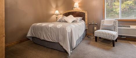 1 bedroom, iron/ironing board, Internet, bed sheets