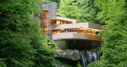 The Jumonville | Jacuzzi Tub Historic Inn Room