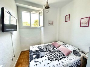 2 Schlafzimmer, Bügeleisen/Bügelbrett, kostenloses WLAN