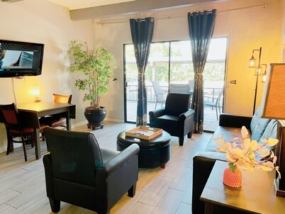 B. Cozy condo near Scottsdale's attractions & more