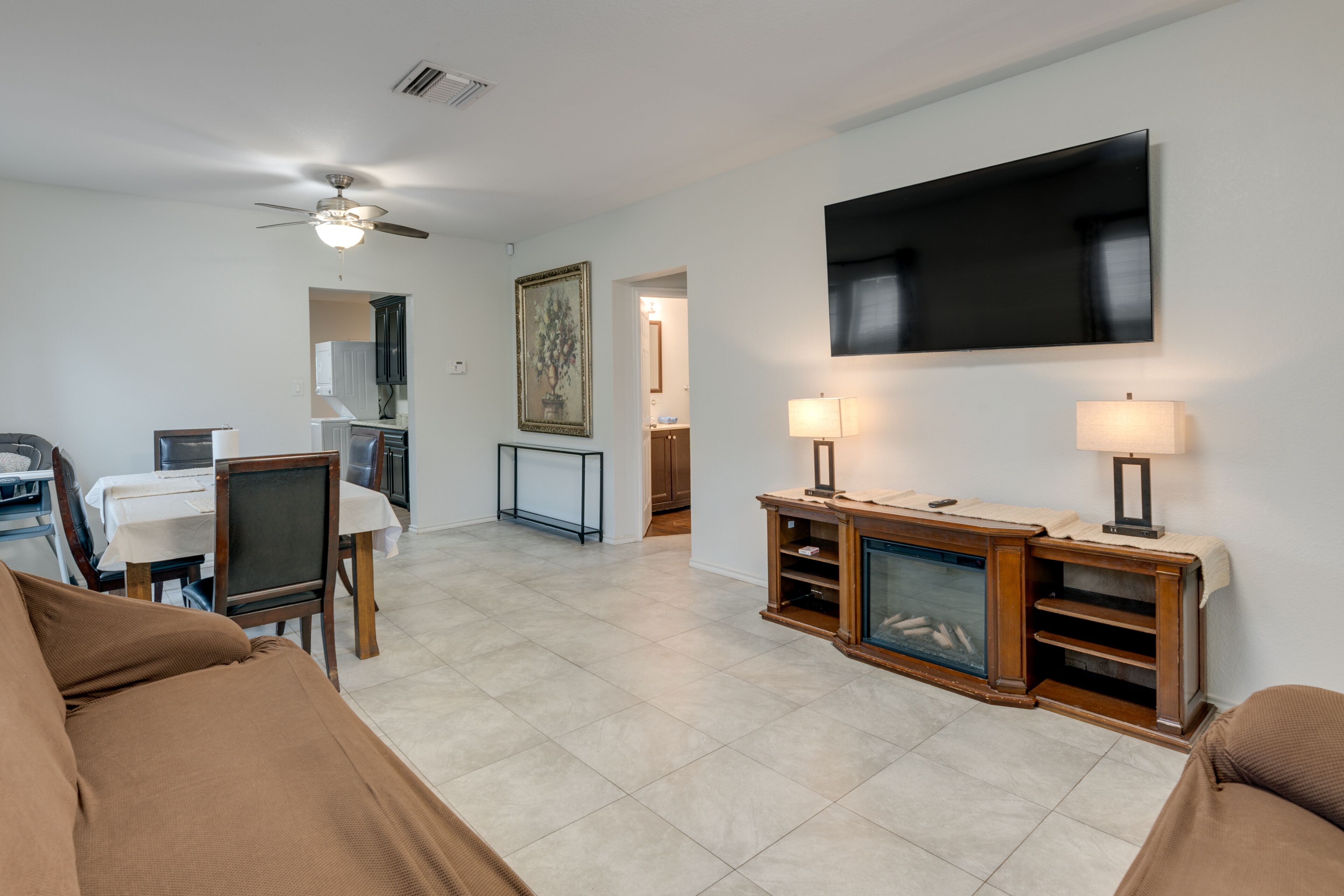 Corpus Christi Home w/ Yard < 1 Mi to Beach!