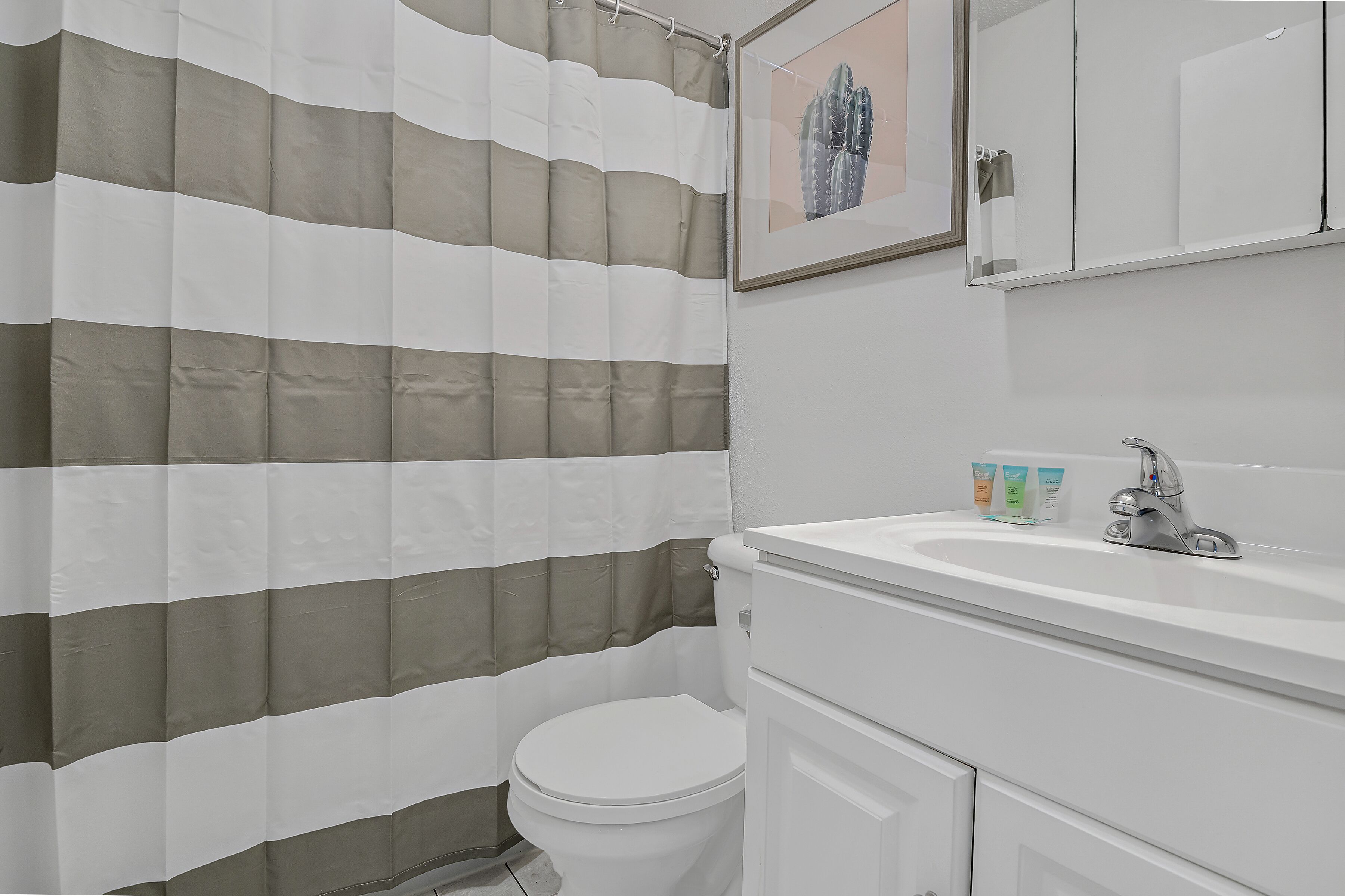 Unique & Relaxing Studio with Gym and Parking