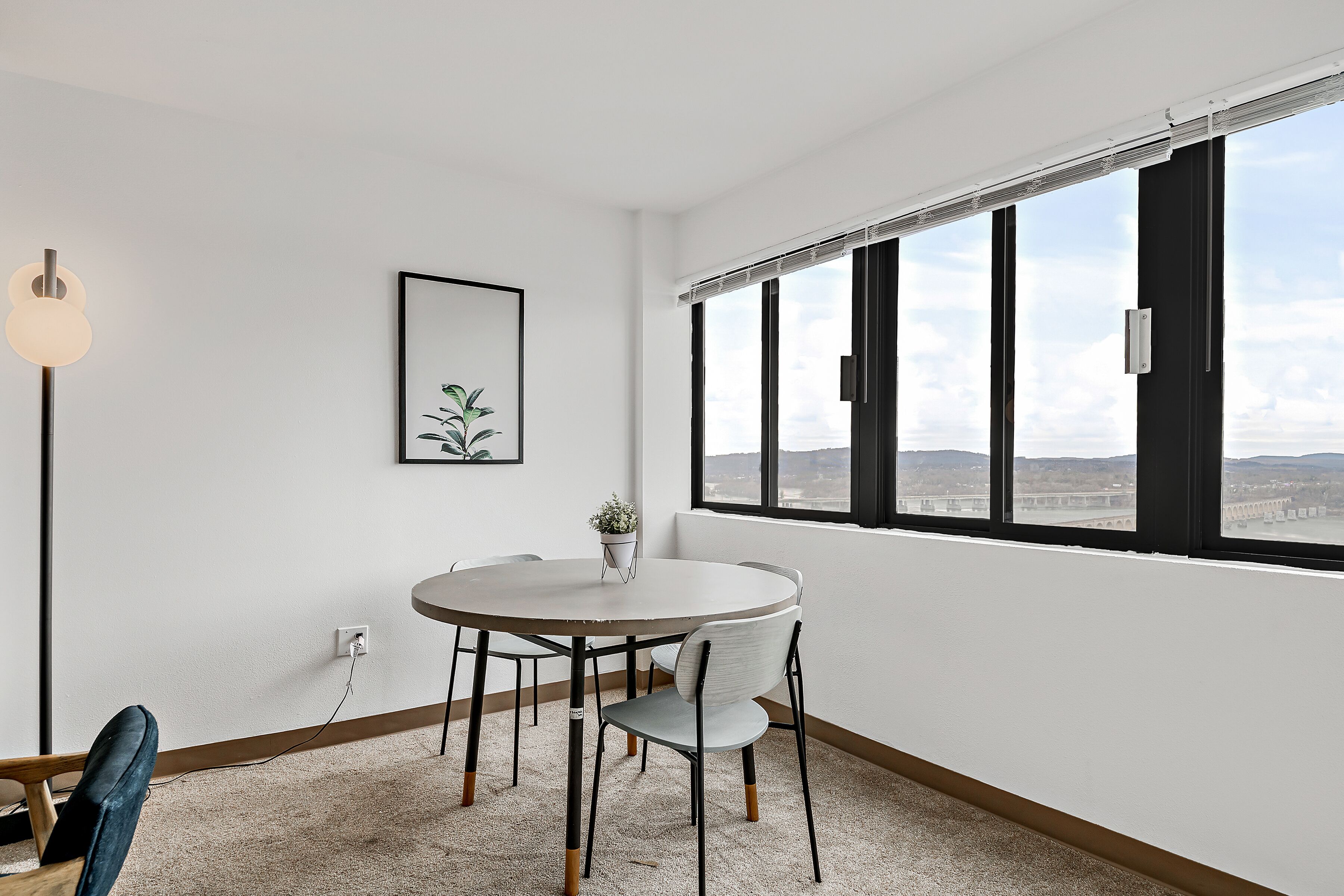 Relaxed 2BR with Gym and Working Space