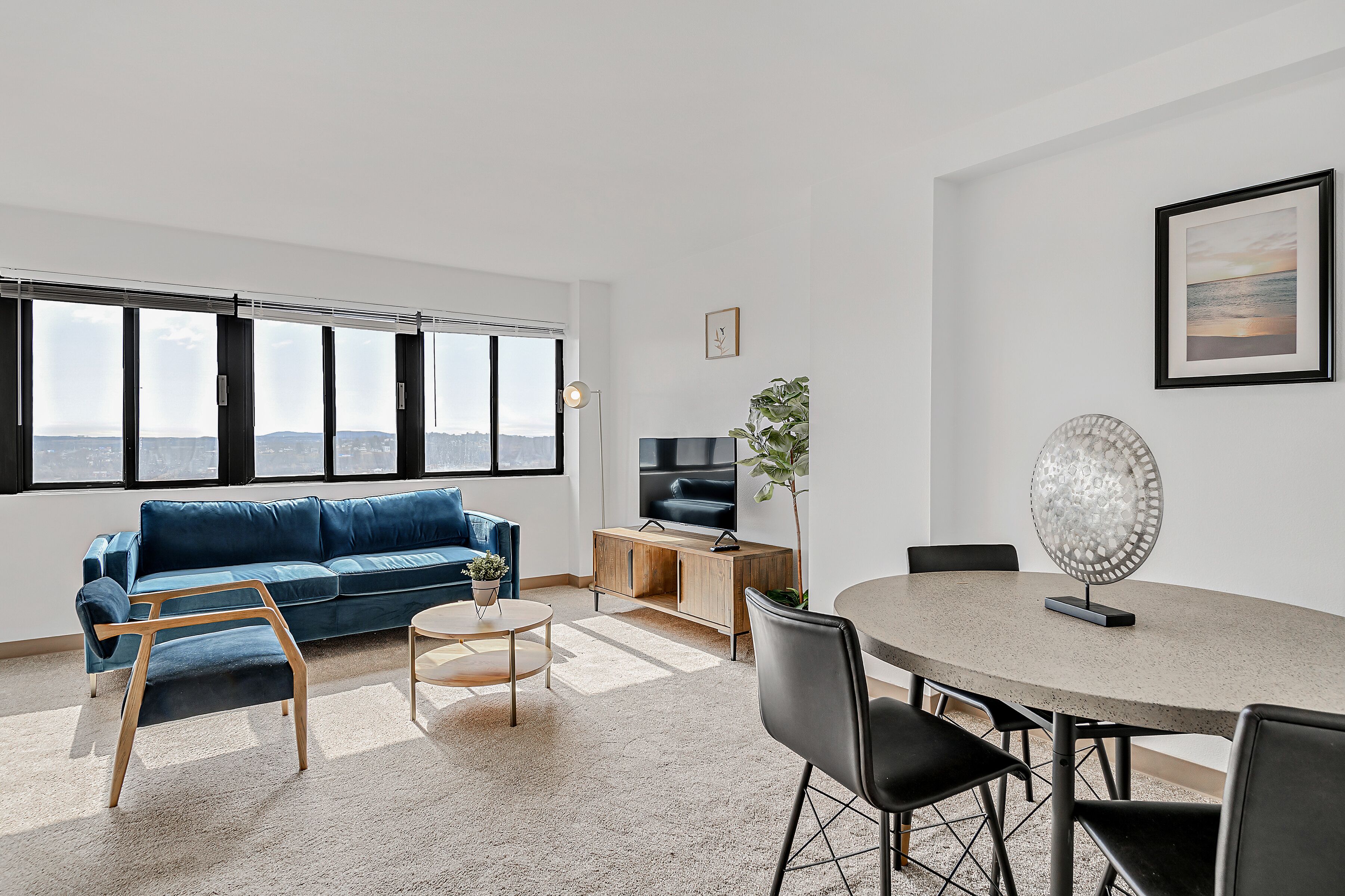 Bright and Designed 1BR with Gym